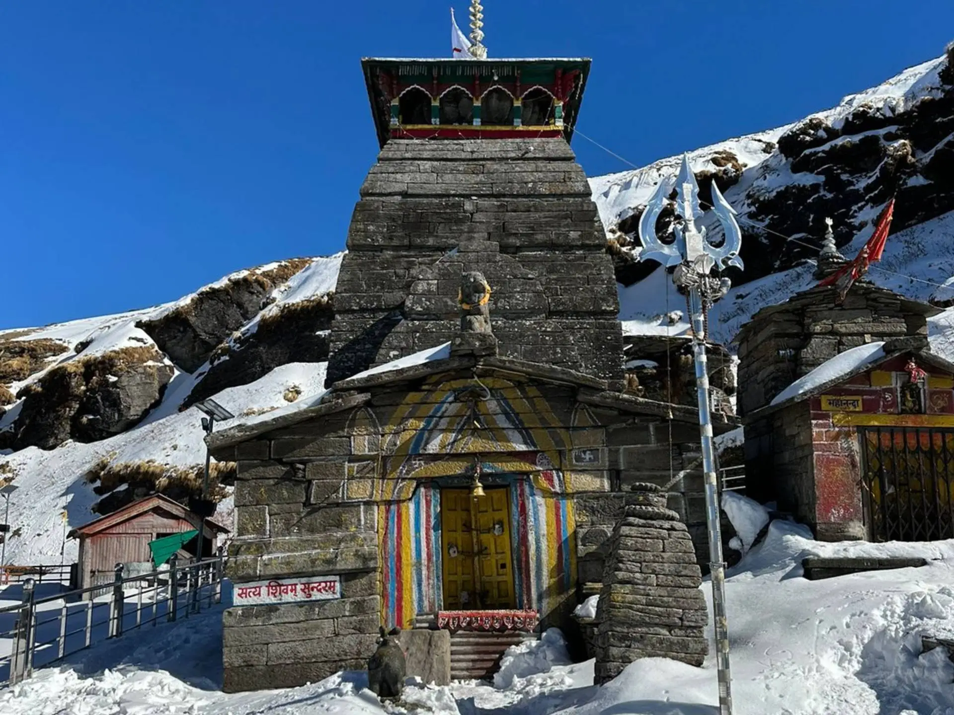 Tungnath Temple in Chopta – highest Shiva temple in the world